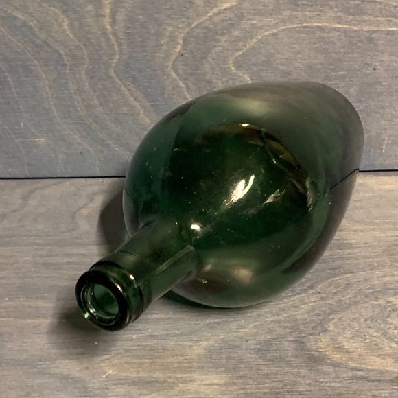 Vase, Hunter green-glass, About 8x4 inches tall...2 in bottom, stamped - Picture 2 of 4
